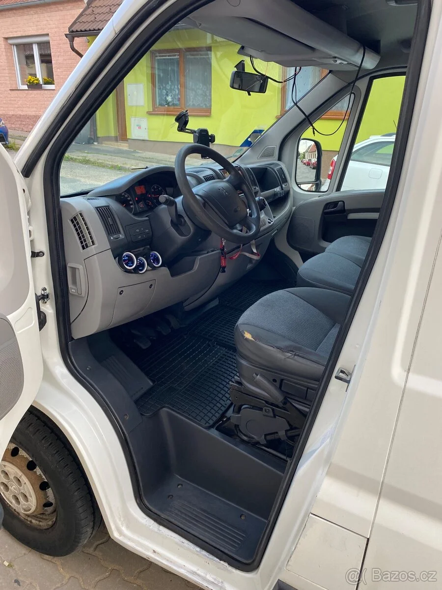 Přední část Peugeot Boxer